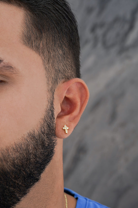 Arete Cruz 6 Circonias Oro laminado