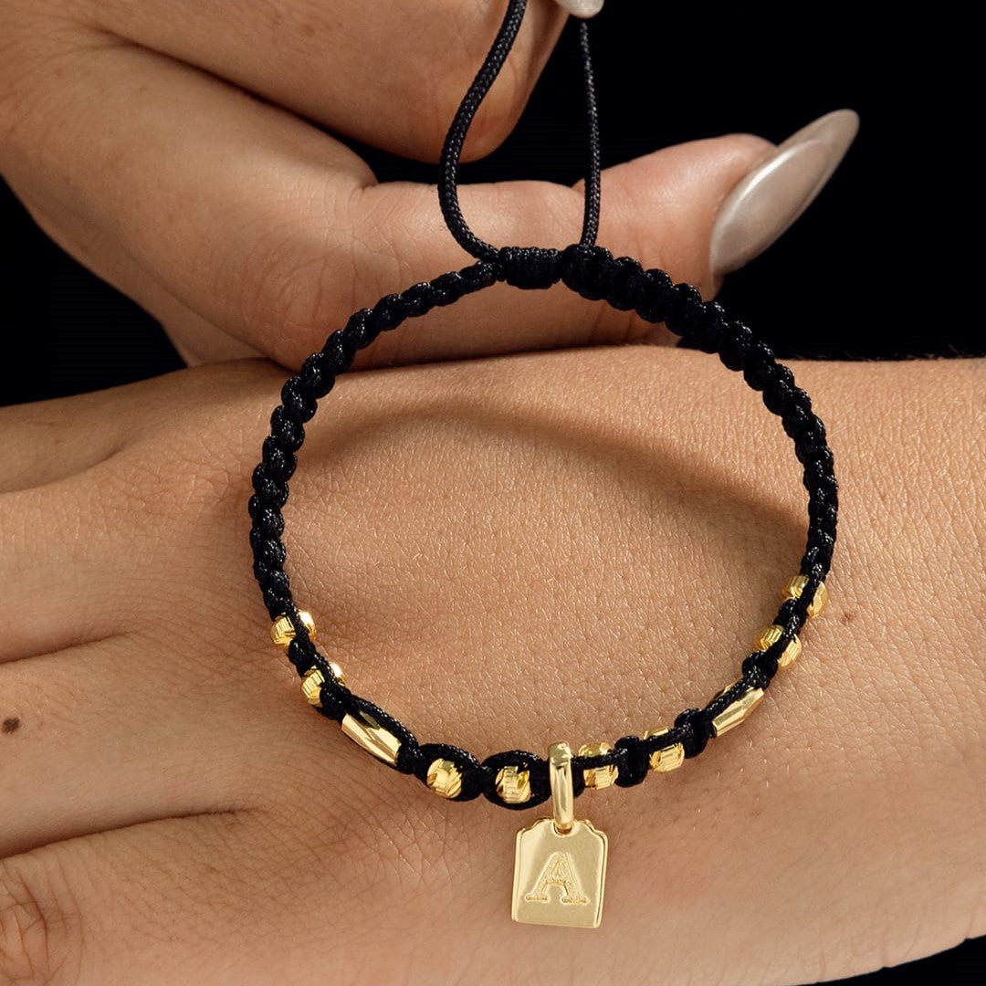 Manilla balín roma 4mm dije inicial letras Oro laminado