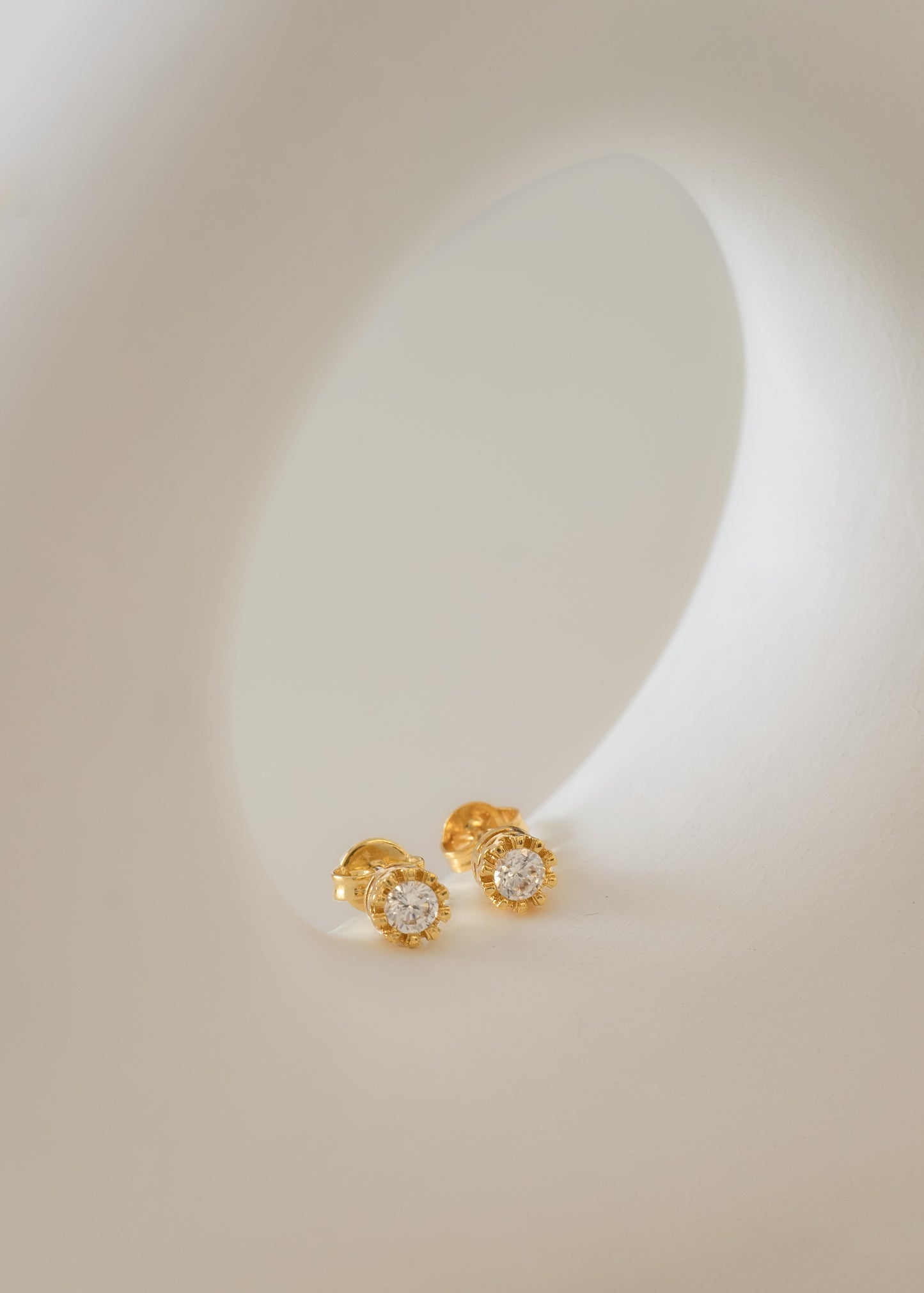 Arete Empire Oro laminado
