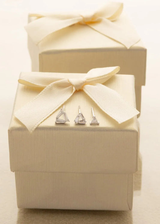 Arete Triangle Crystal 5mm Plata ley 925