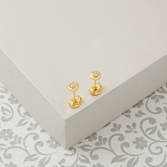 Arete Circon Caja Redonda 4mm Rosa Oro laminado