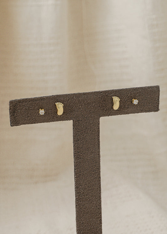 Arete Baby Feet Oro laminado