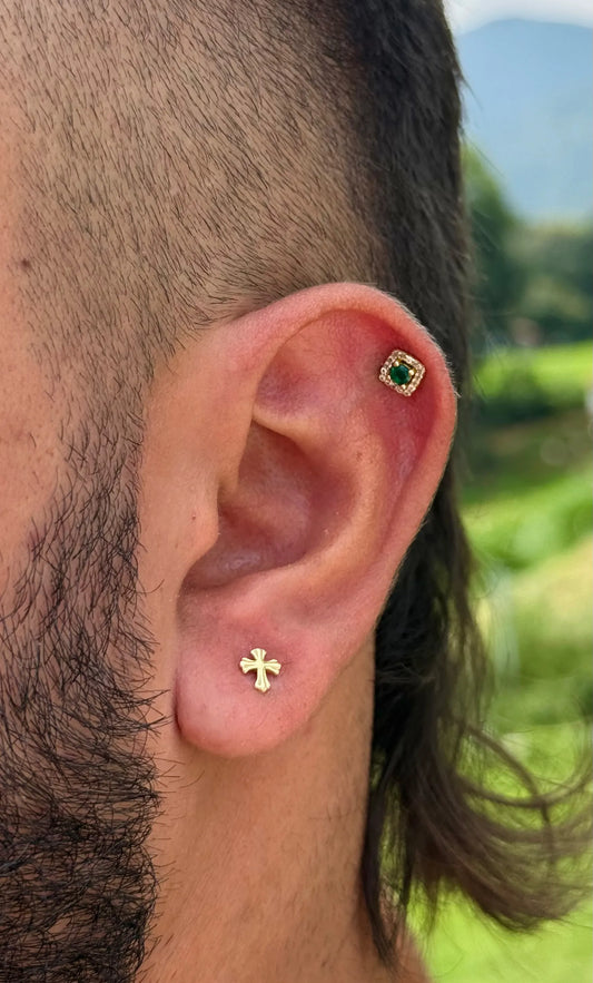 Arete Cruz circonias Oro laminado