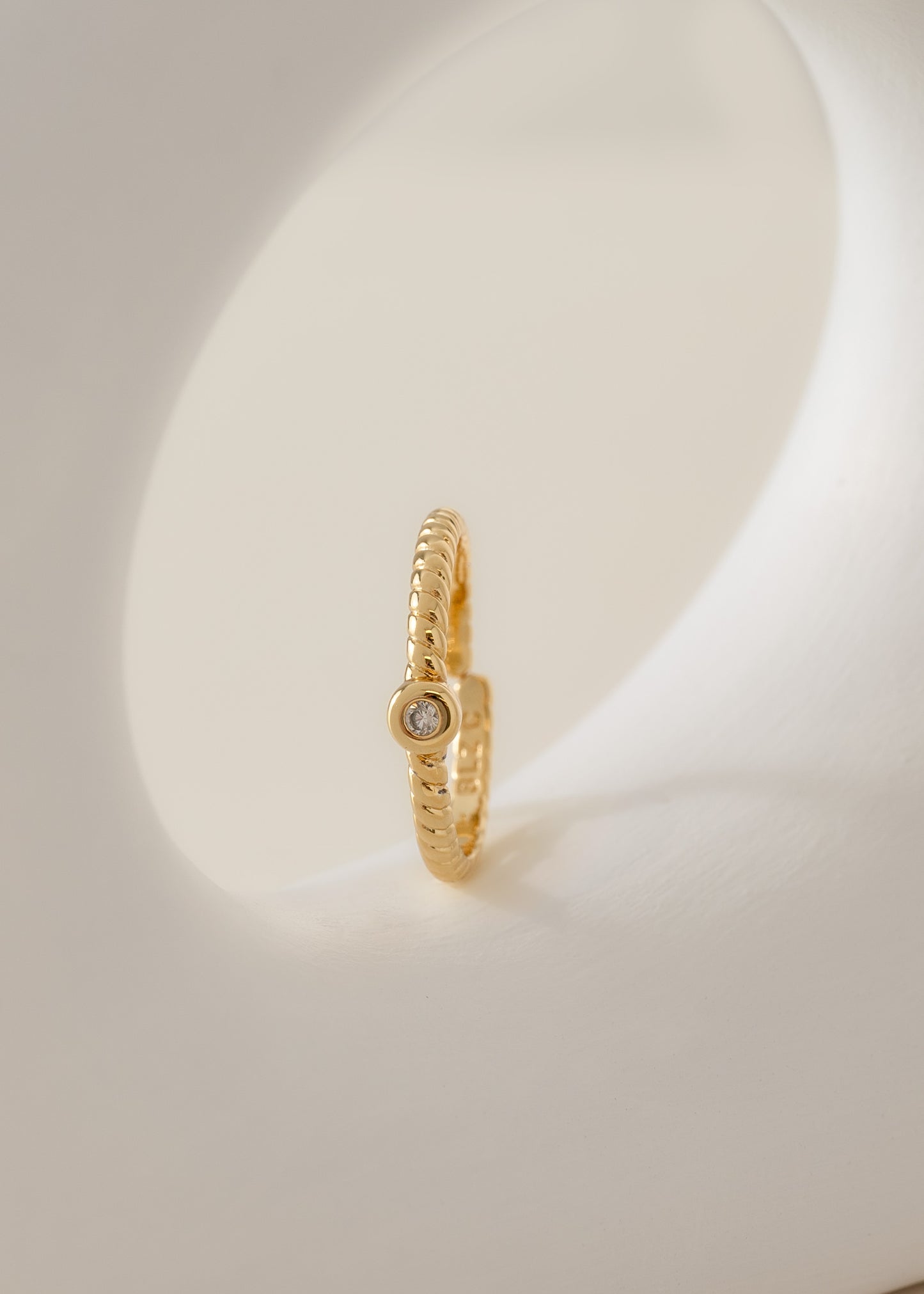 Anillo Unique Ajustable Oro laminado