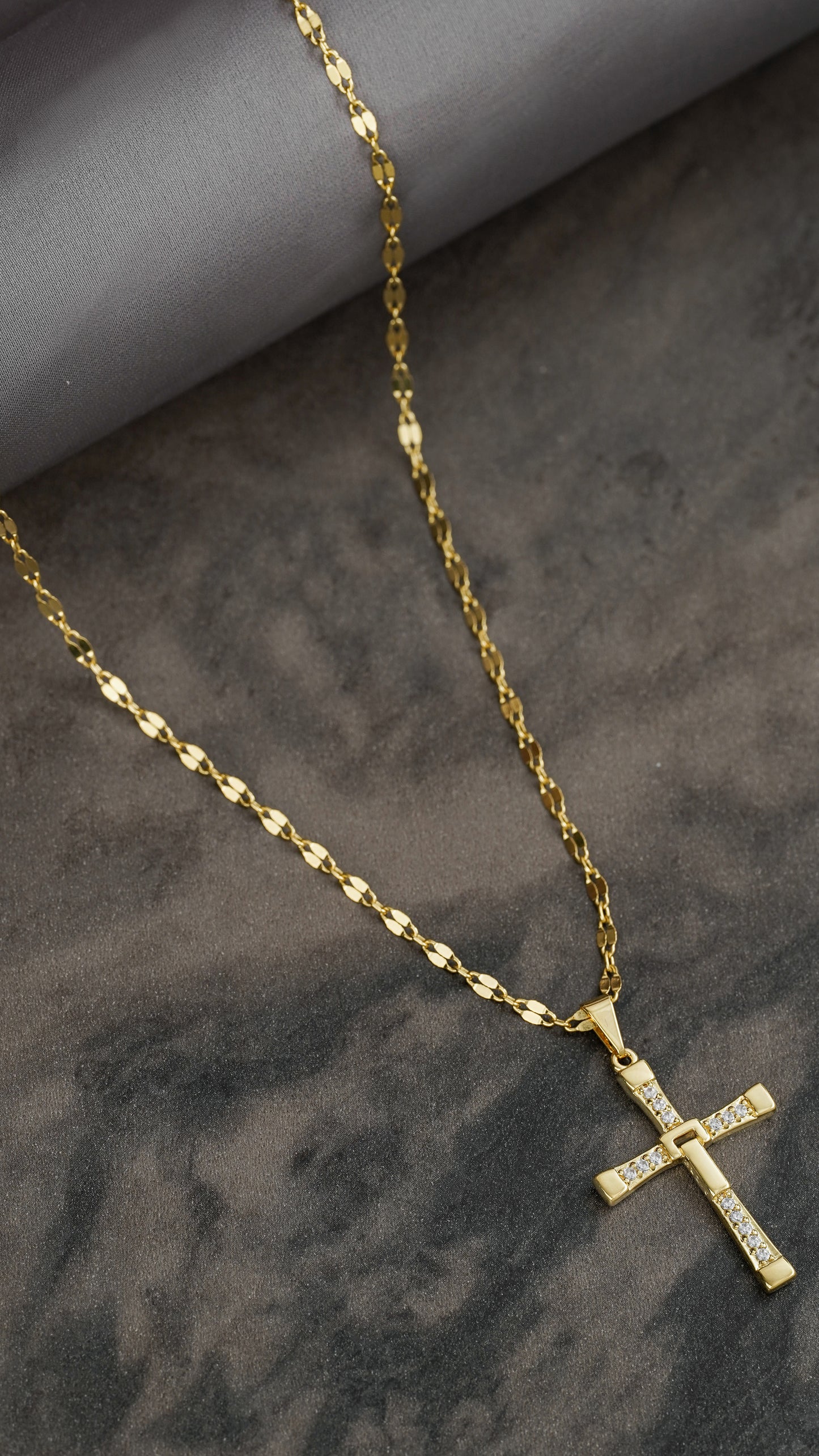 Cadena Espejo Cuadrada 65cms Oro laminado